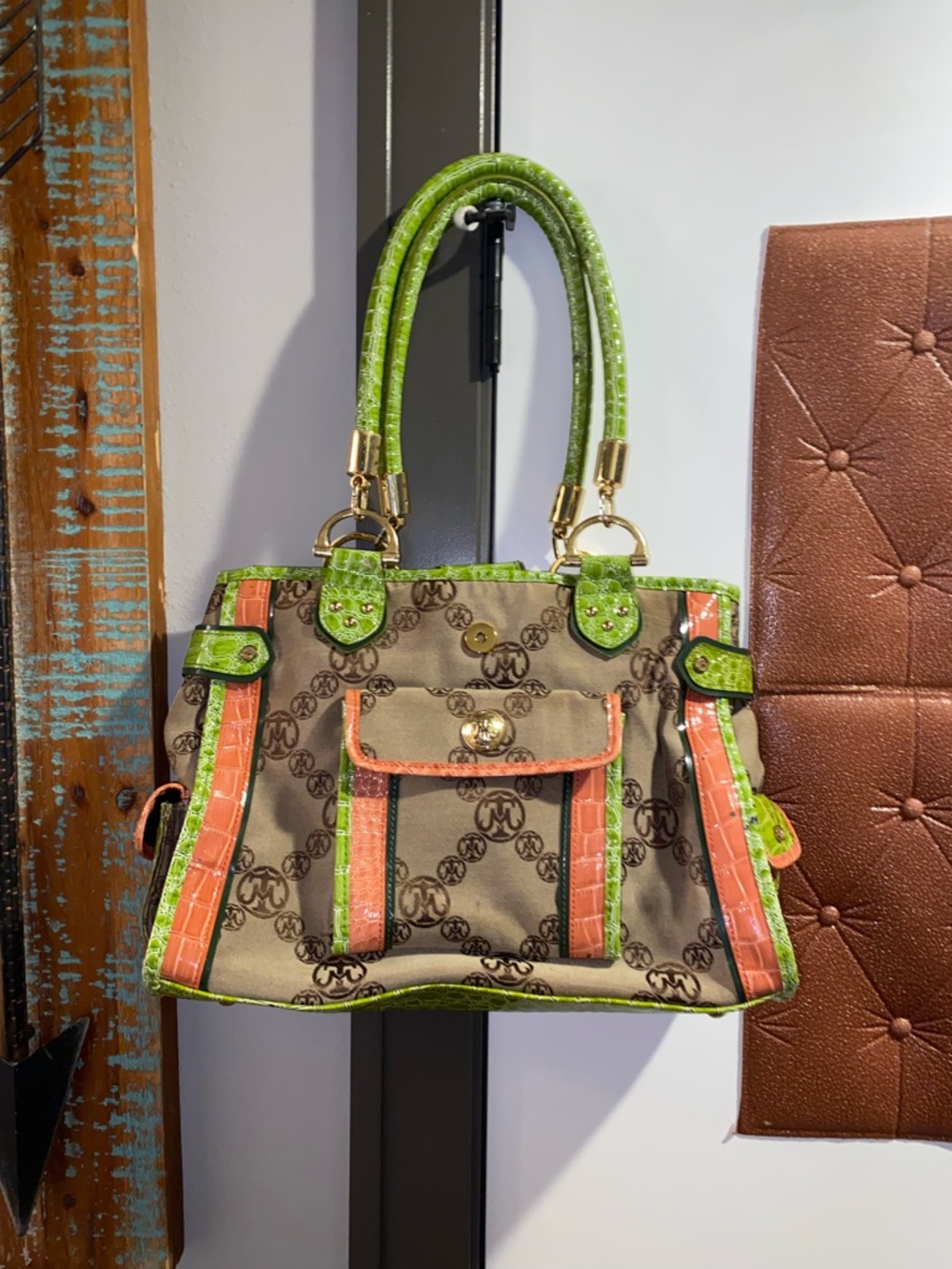 Vintage MISS TINA TASTE OF COUTURE Faux Snakeskin Embossed Pattern Bag